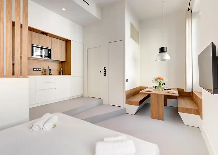 Immogroom - 2 Min Du Palais - Studio - Luxury - Ac